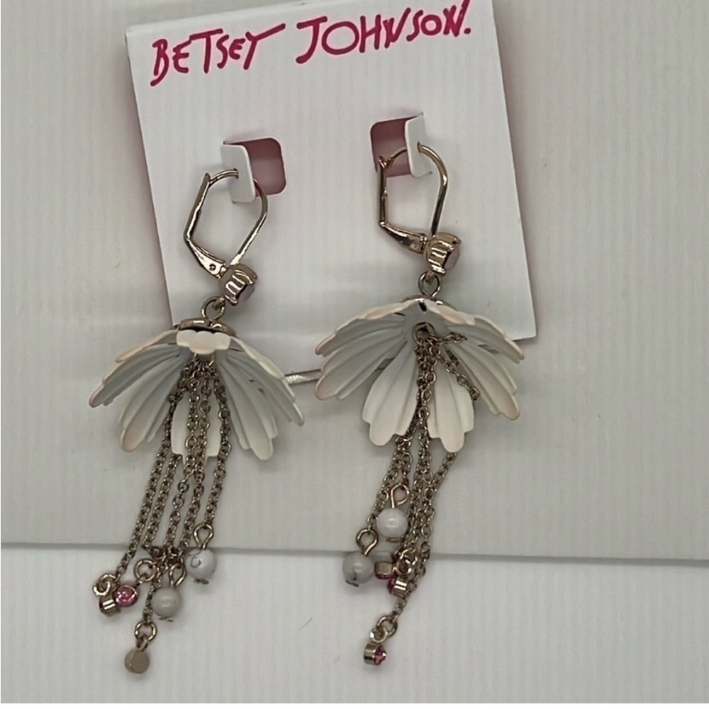 Betsy Johnson Summer flowers white pink gold leaves earrings